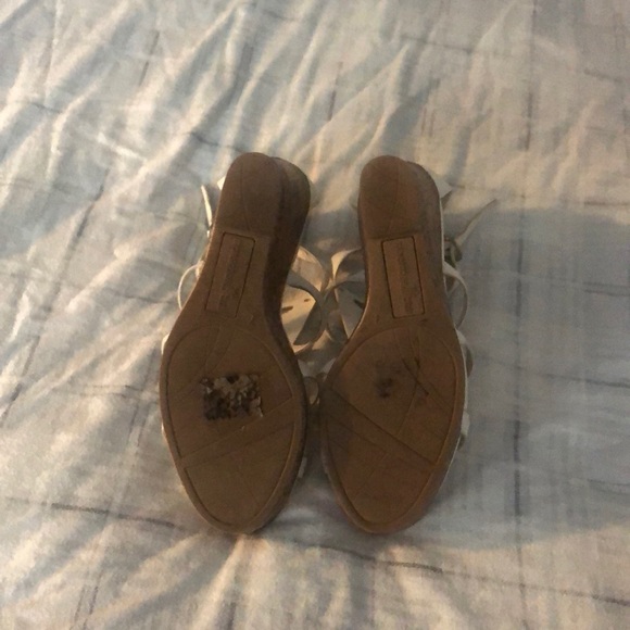 Fun cute wedges - Picture 4 of 4